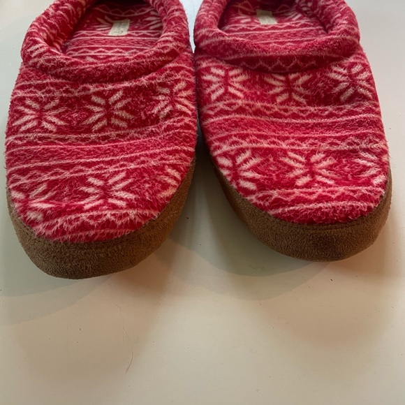 Lands End’ Kids Red Fleece Slippers Size 6 - Picture 2 of 4